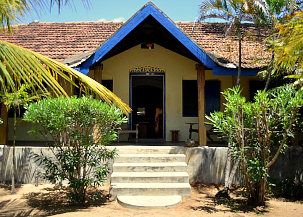 15Lmd Villa In Front Of The Lagoon Batticaloa Exterior photo